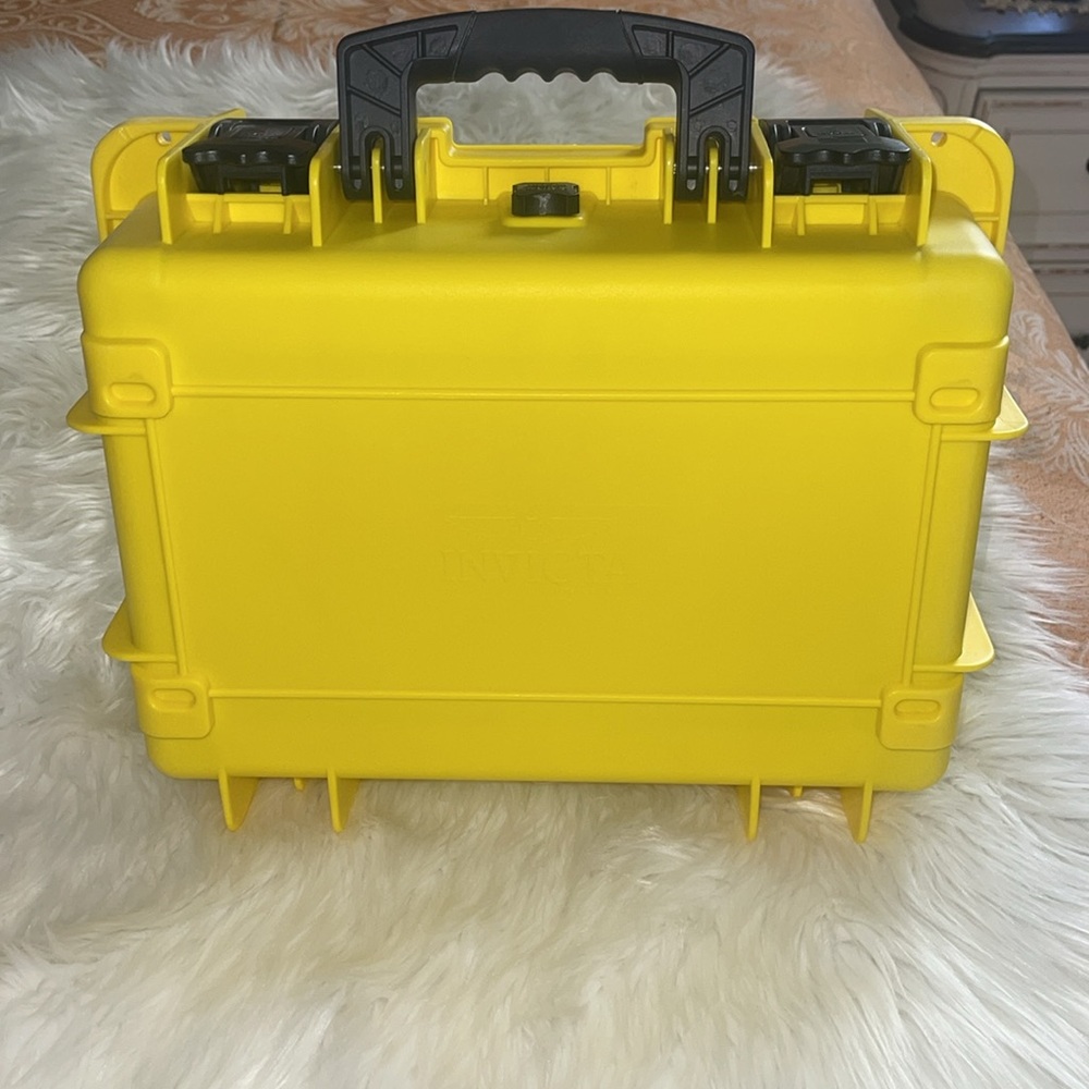 Watch case - Picture 3 of 7